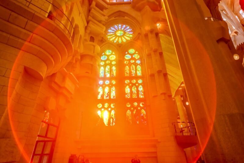 Barcelona: Sagrada Familia Tour with Optional Tower Access - Discover the Sagrada Familia with a Guided Tour and Optional Tower Climb
