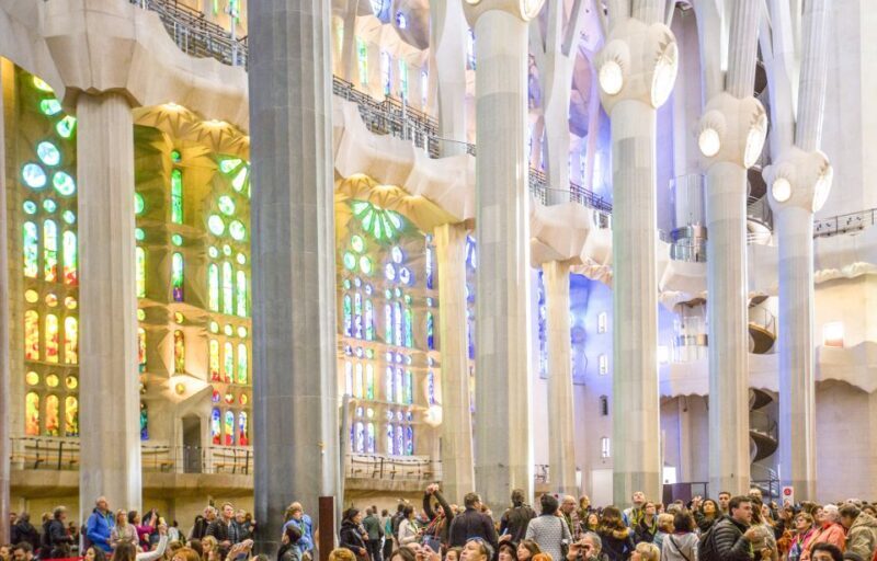 Barcelona: Sagrada Familia with Towers and Park Güell Tour - Why This Tour Works