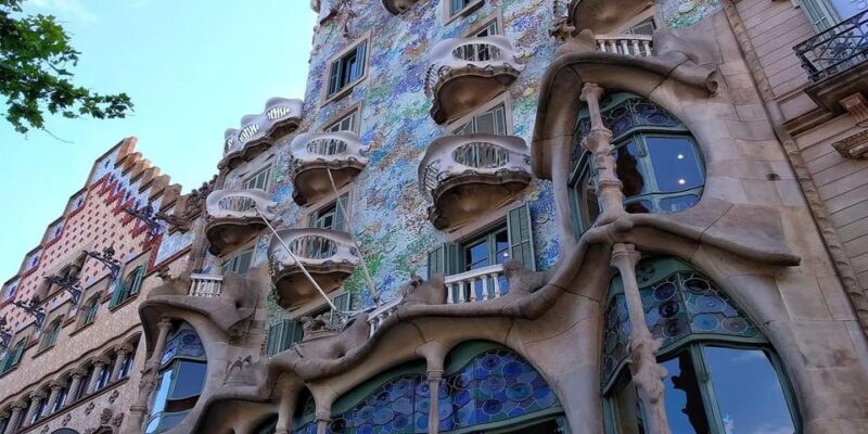 Barcelona: Sant Pau and Casa Batllo Guided Tour - Key Points