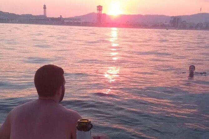 Barcelona Sensational Sunset Tour with Open Bar and Snacks - The Sum Up
