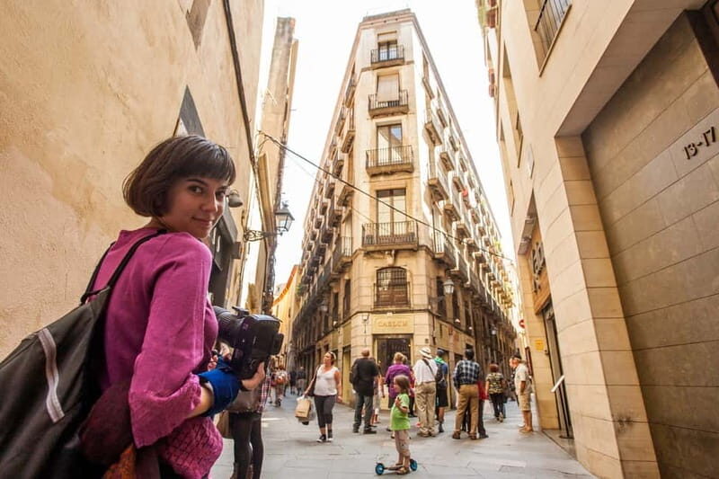 Barcelona: Small Group Picasso Tour with Picasso Museum - Picasso’s Public Art: A Hidden Gem