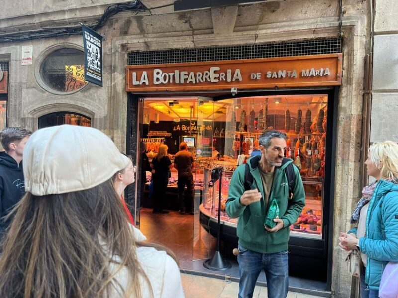 Barcelona: Street Food & Sightseeing Tour with Local Market - Why This Tour Stands Out