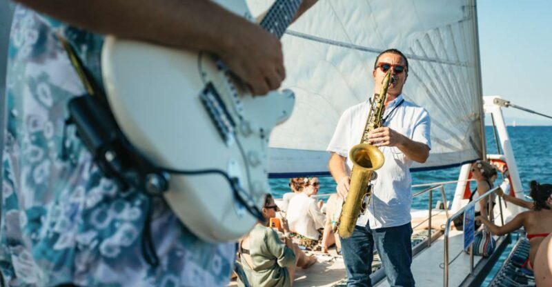 Barcelona: Sunset Catamaran Cruise with Live Music - What You Can Expect on the Cruise