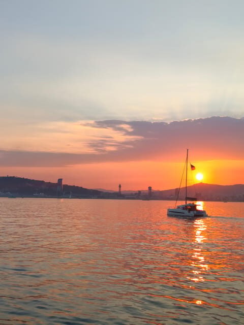 Barcelona: Sunset Cruise with Snacks and Drinks - FAQs