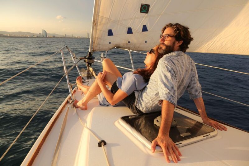Barcelona: Sunset Live Sax and Sailing Experience with Tapas - An In-Depth Look at the Experience