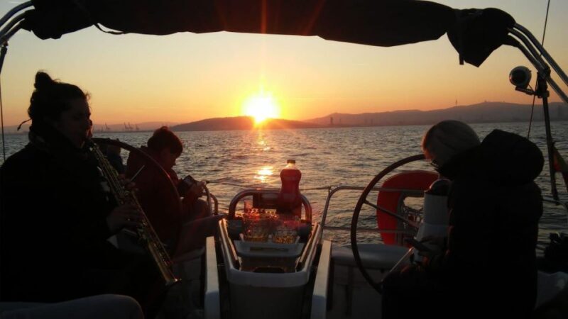 Barcelona: Sunset Live Sax and Sailing Experience with Tapas - Final Thoughts