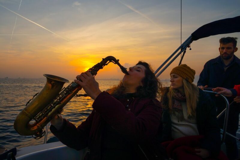Barcelona: Sunset Live Sax and Sailing Experience with Tapas - FAQ