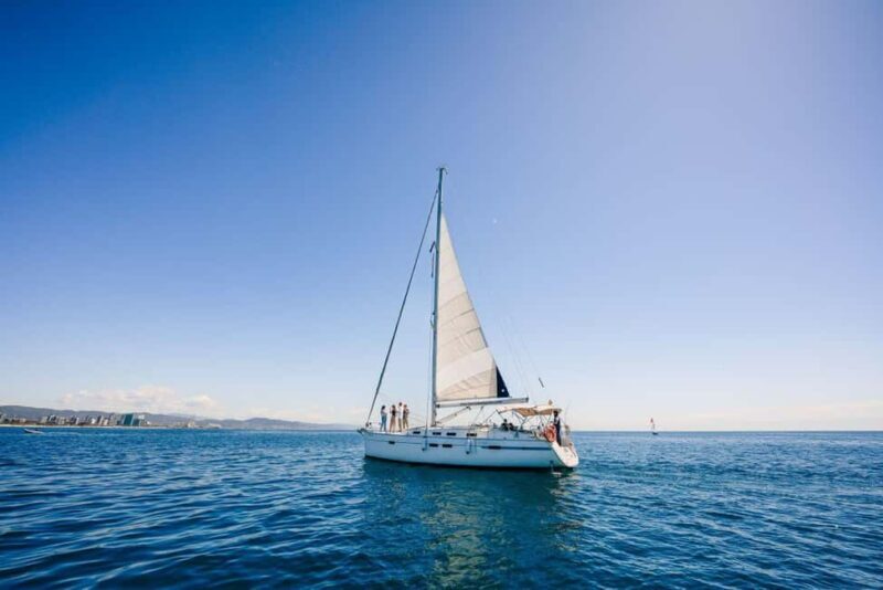Barcelona: Sunset sail trip, GINTONIC workshop and open bar - Practical Details