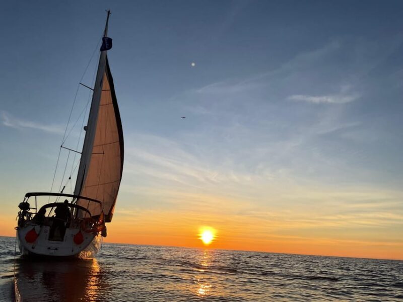 Barcelona Sunset Sailing with Yacht Sashi - Frequently Asked Questions