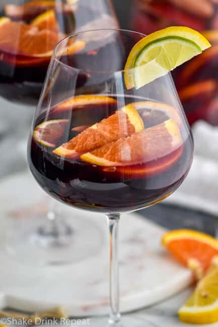 Barcelona: Sunset Sangria Tasting, Rooftop Views, and Snacks - Key Points