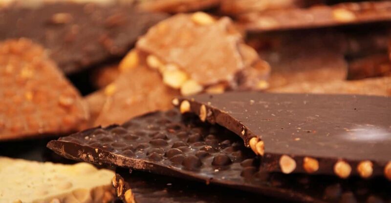 Barcelona: Sweet Tasting & Culture Group Walking Tour - Key Points