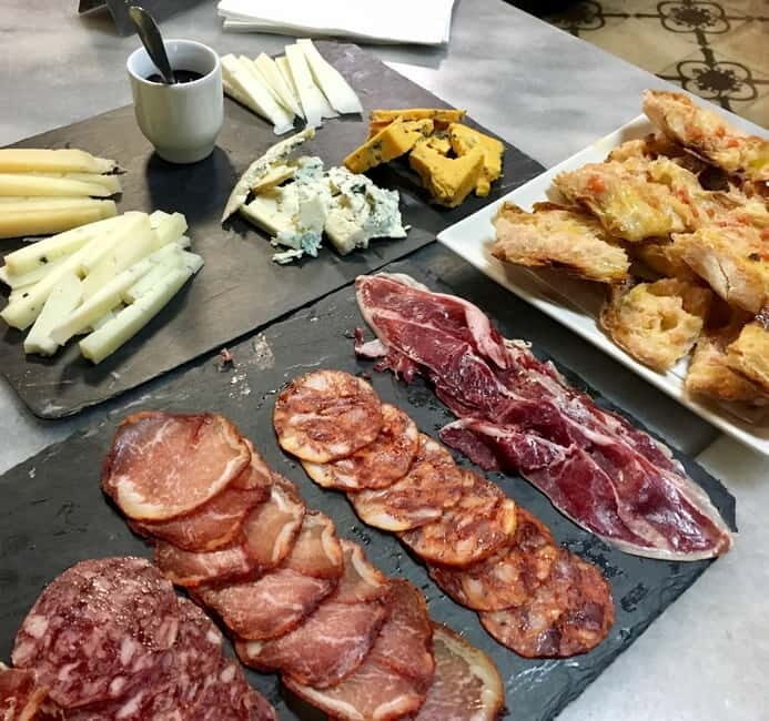 Barcelona: Tapas Crawl full meal & drinks all included - What Makes This Tour Stand Out?