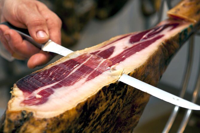 Barcelona Tapas & Wine Experience as a Local at Hidden Wineries - FAQ