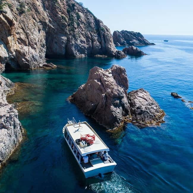 Barcelona: Tossa de Mar & Costa Brava very small group - Experience the Beauty of Costa Brava and Tossa de Mar with a Small-Group Tour