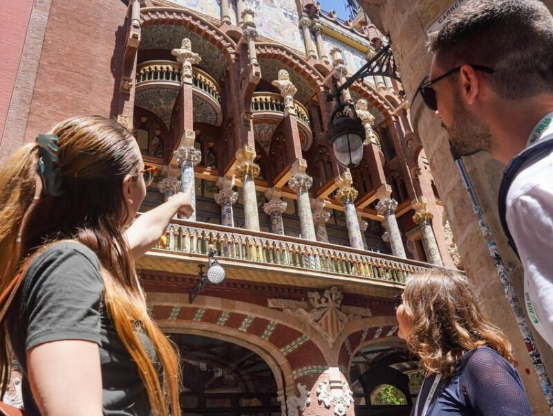 Barcelona Tour: Montjuic Cable Car & Gothic walking Tour - An In-Depth Look at Your Barcelona Day