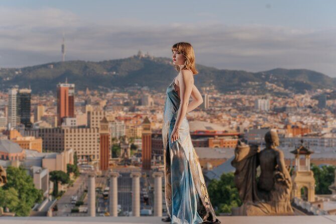 Barcelona Tourist Photoshoot - Engaging Overview