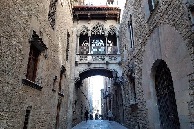 Barcelona walking tour Gothic Quarter and Ramblas+Boat trip - FAQ