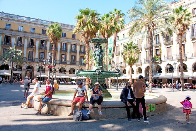 Barcelona's El Raval and the Gothic Quarter: A Self-Guided Audio Tour - A Detailed Look at the Tour Experience