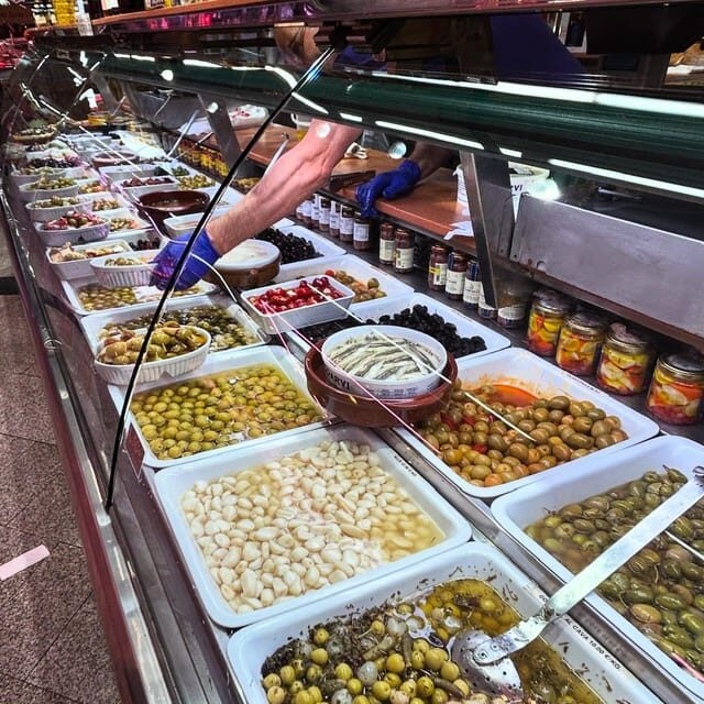 Barcelona´s Lunch or Dinner Tapas Tour: Food and Happiness - Practical Details and Value