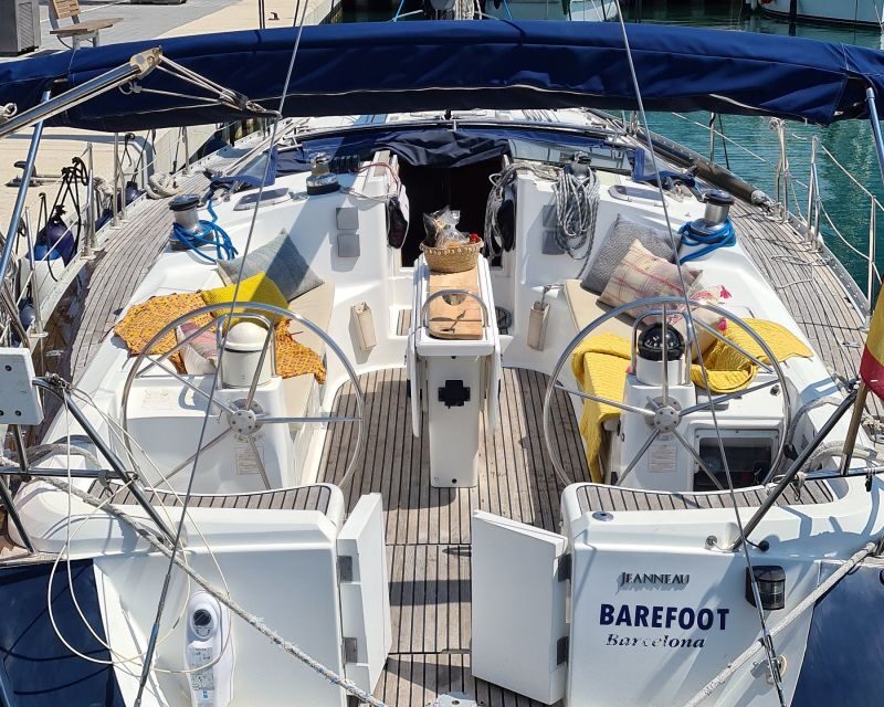 Barefoot: Private sailing cruise in Barcelona - In-Depth Review