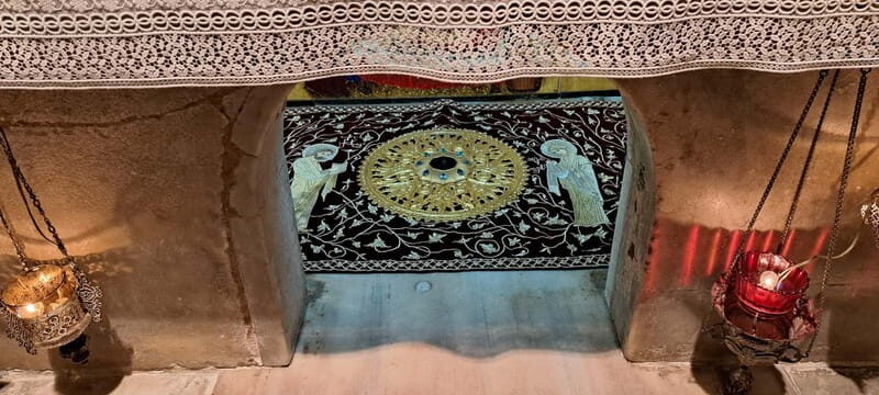 Bari: Basilica of Saint Nicholas, Museum, Focaccia Tasting - Experience the Heart of Bari: Basilica of Saint Nicholas, Museum, and Focaccia Tasting