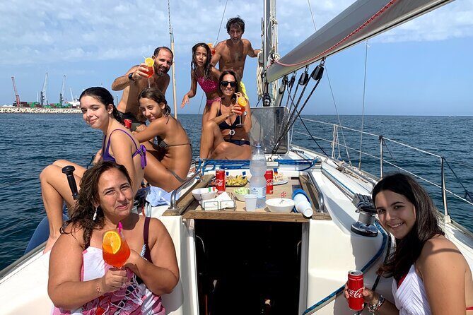 Bari sailing cruise in search of dolphins - Who is this tour best suited for?