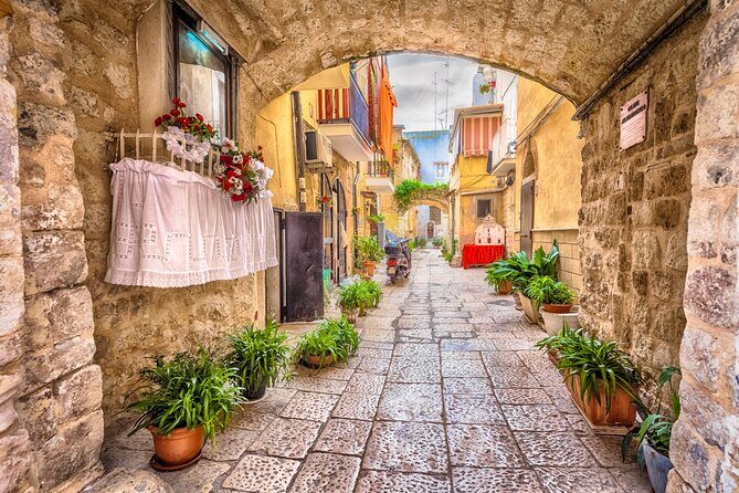 Bari Scavenger Hunt and Highlights Self-Guided Tour - The Sum Up