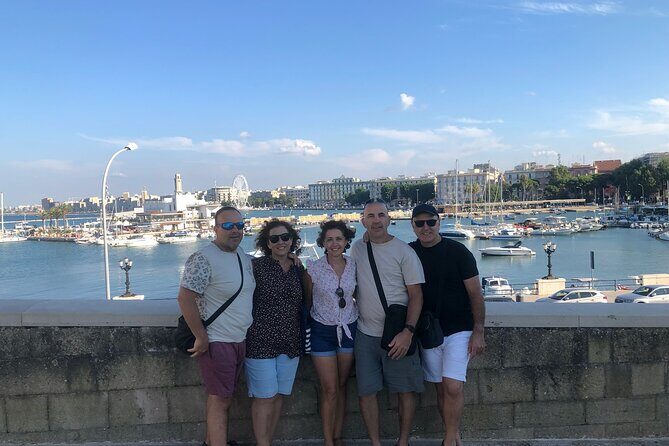 Bari Walking tour in small group - FAQ