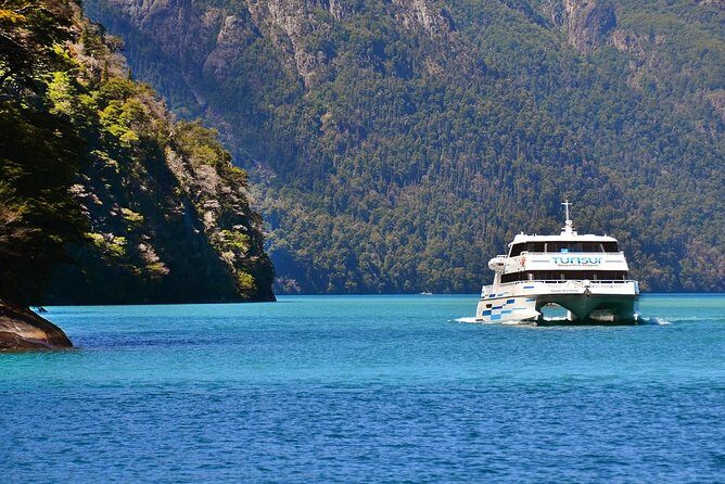 Bariloche: Puerto Blest, Cantaros Waterfall and Frias Lake - Key Points