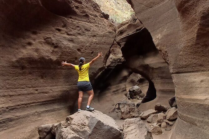 Barranco de las Vacas, caves & village by 2 native guides - A Closer Look at the Barranco de las Vacas, Caves & Village Tour