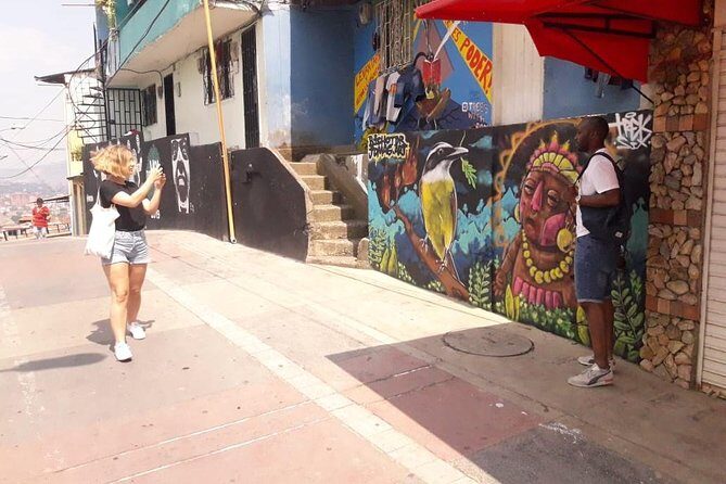 Barrio transformation and urban escalator of Comuna 13 - Frequently Asked Questions