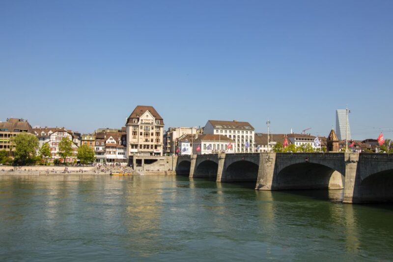 Basel: Express Walk with a Local in 60 minutes - Analyzing the Value