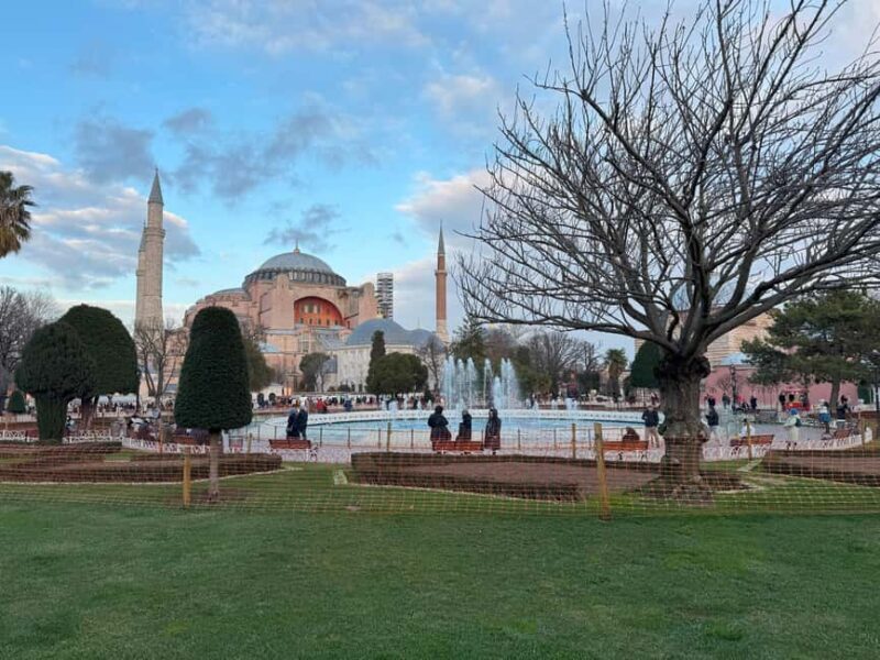 Basilica Cistern, Hagia Sophia, Blue Mosque & Topkapi Palace - Authentic Experiences and Practical Tips