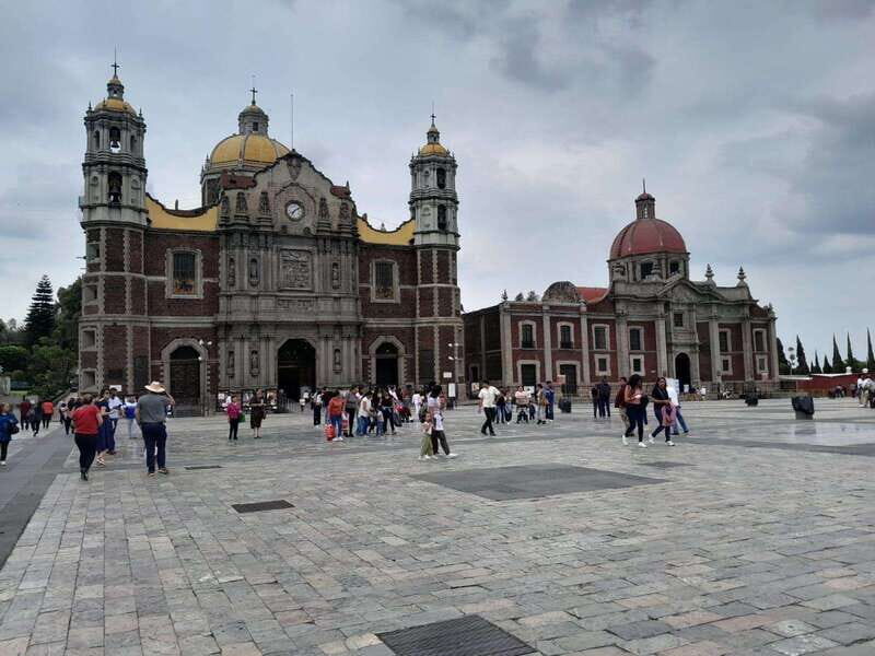 Basilica de Guadalupe: Complete Walking Tour - An In-Depth Look at the Basilica de Guadalupe Complete Walking Tour