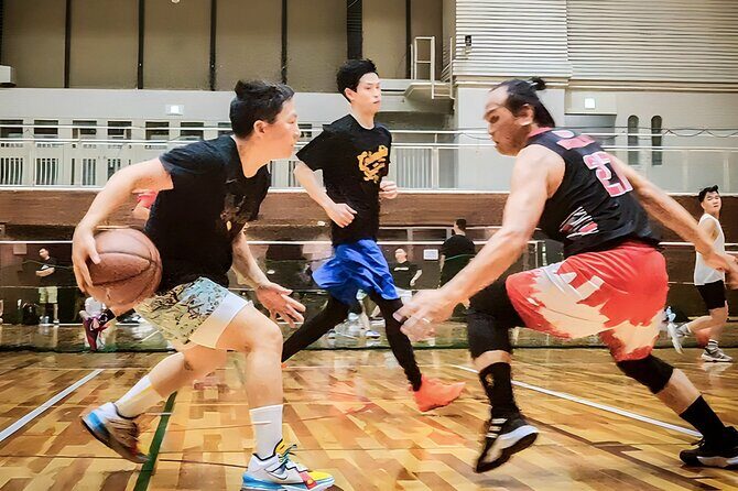 Basketball in Osaka with Local Players! - Playing Basketball in Osaka with Local and International Players