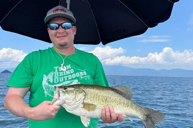 Bass fishing experience on Lake Biwa for 1 Person - Key Points