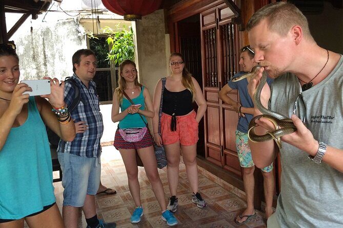 Bat Trang Village and Le Mat Traditional Village Day Tour Hanoi - Frequently Asked Questions