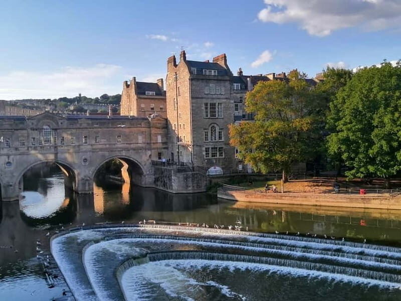 Bath: Sightseeing Boat Cruise with Prosecco - A Detailed Exploration of the Bath Sightseeing Boat Cruise