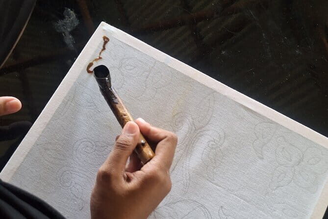 Batik Making Class - Batik Making Class: A Creative and Cultural Experience in Lagoi