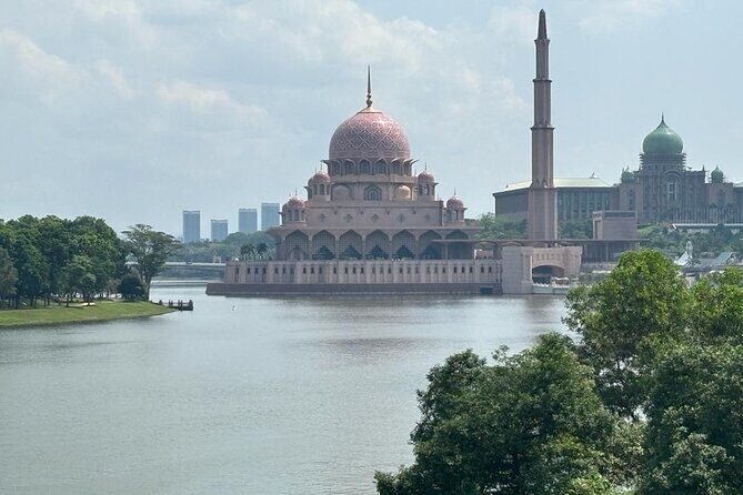 Batu Caves & Putrajaya City Tour - How Does It Compare?