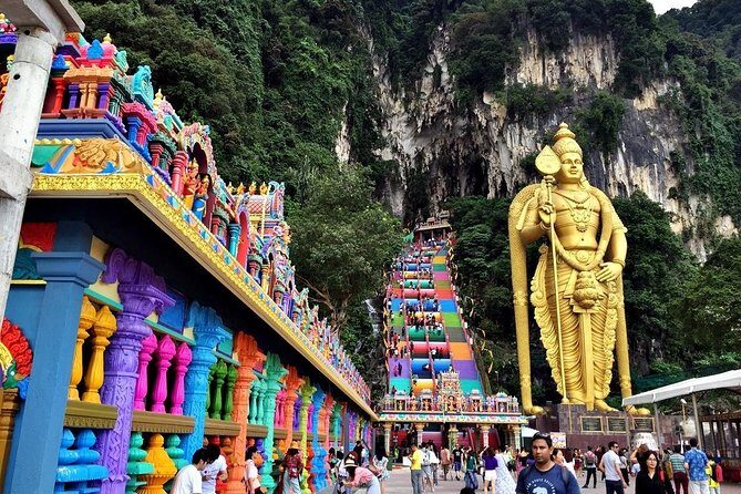 Batu Caves Tour from Kuala Lumpur - The Experience of Batu Caves: A Deep Dive