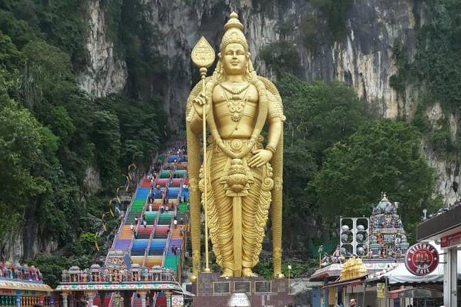 Batu Caves,Hot Spring, Monkey & Fireflies Tour with Dinner - An In-Depth Look at the Batu Caves, Hot Spring, Fireflies, and Bukit Malawati Tour
