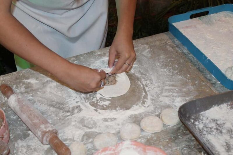 Batumi Khinkali: Hands-On Masterclass with a Local Master - The Experience: What to Expect Step-by-Step
