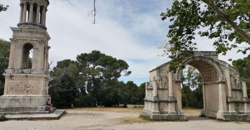 Baux and Saint Rémy de Provence: History Wine and Landscapes - Transportation and Group Size