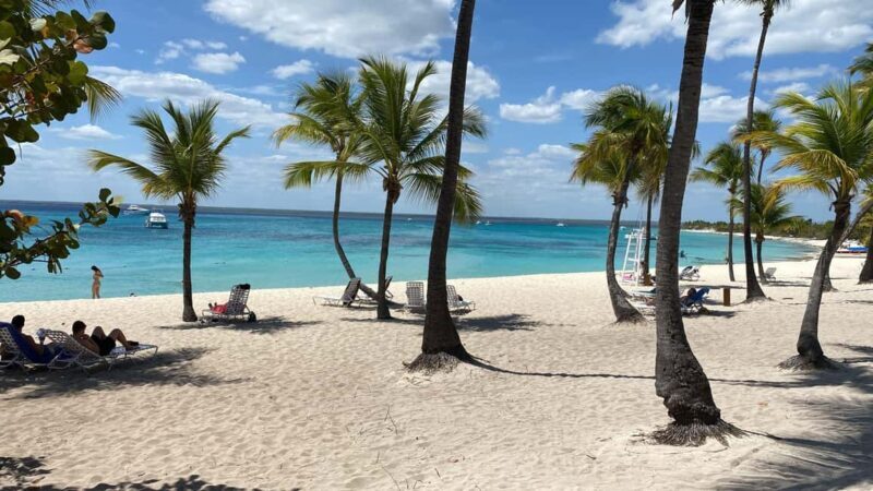 Bávaro: Catalina Island Diving Tour with BBQ & Drinks - Key Points