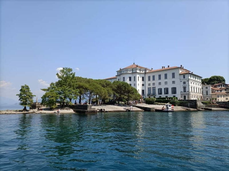 Baveno: Hop-On Hop-Off Boat Tour to 3 Borromean Islands - The Experience in Detail