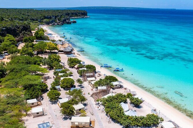 Bay of Eagles VIP : Full Day to Paradise From Santo Domingo - Who Will Love This Tour?