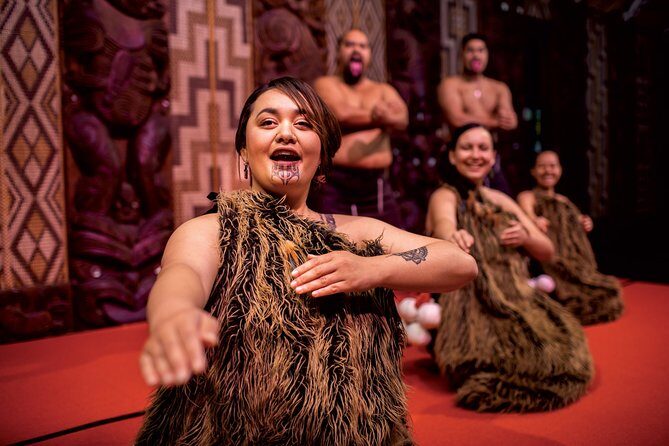 Bay of Islands Heritage Experience from Auckland incl. Waitangi & Russell - Experience the Best of the Bay of Islands from Auckland in a Day
