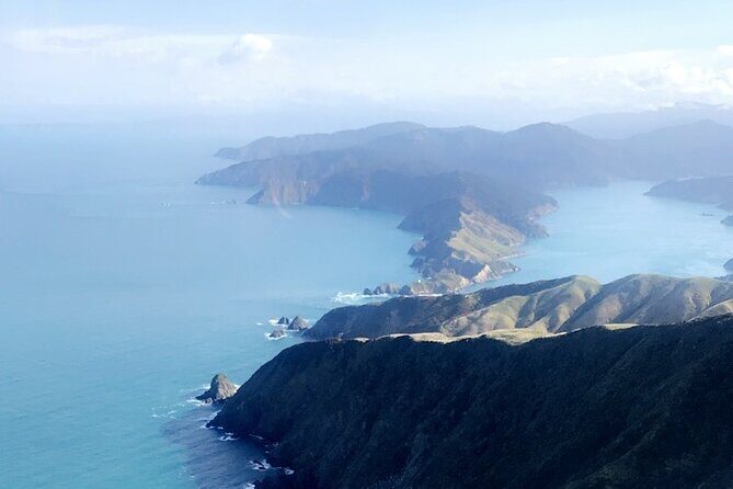 Bay of Many Coves Helicopter Tour with 3-Course Lunch from Wellington - FAQ