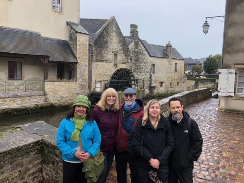 Bayeux: 9.30 DAILY 2-HOUR WALKING GROUP CITY TOUR IN ENGLISH - Authenticity and Value